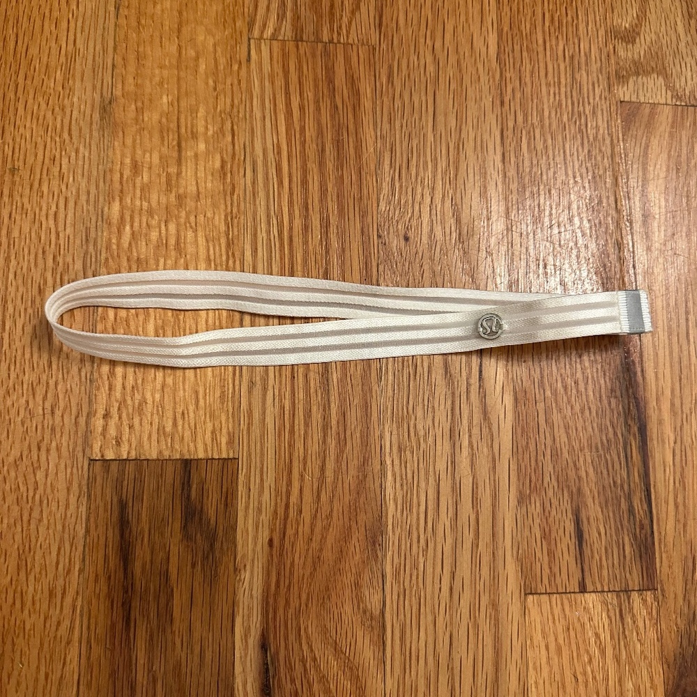 Lululemon White Athletic Headband Yoga Running Workout Hair Band